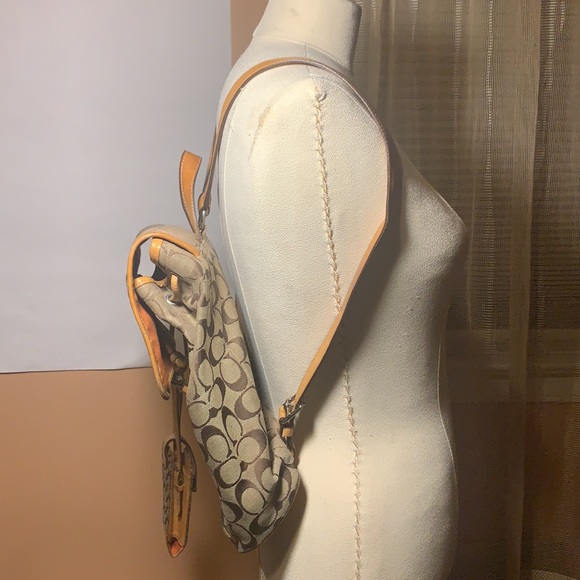 Signature coach Backpack with cell phone case - Picture 4 of 13